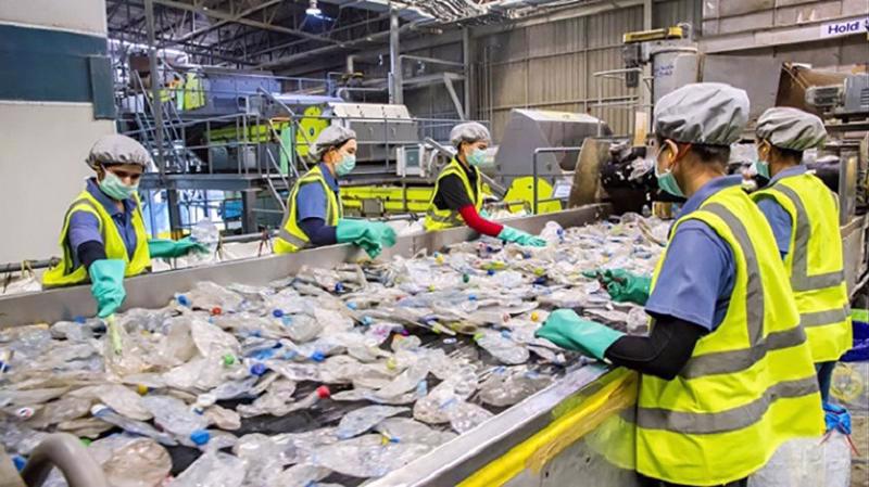 Vietnam and South Korea cooperate for a resource recycling industrial park project.